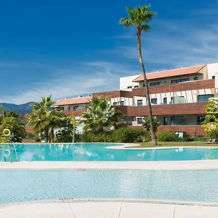 Benahavis Apartamento De Lujo En Hoyo 19 *