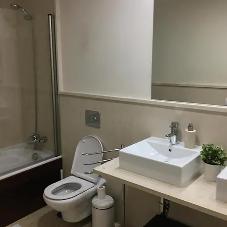 아파트 Benahavis Apartamento De Lujo En Hoyo 19 에스테포나
