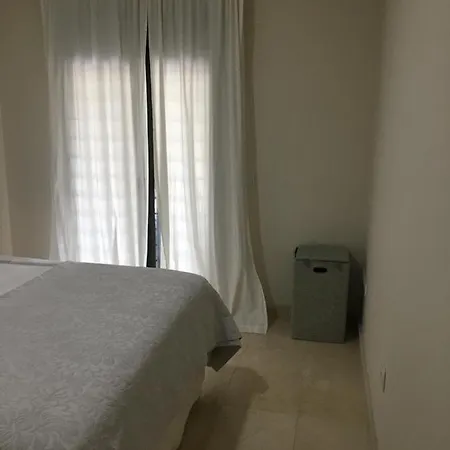 Benahavis Apartamento De Lujo En Hoyo 19 * 에스테포나
