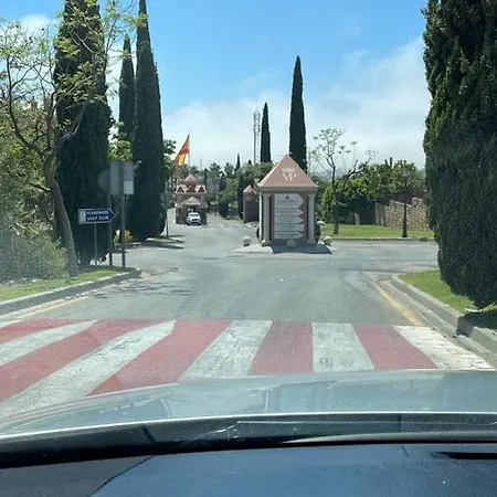 Benahavis Apartamento De Lujo En Hoyo 19