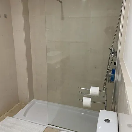 Benahavis Apartamento De Lujo En Hoyo 19 에스테포나